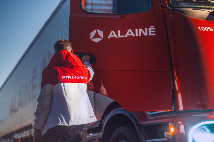 Véhicule du groupe Alainé ; Photo : Alainé